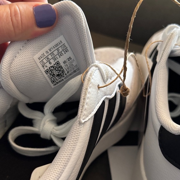 Adidas White and Black Barreda Low-Top Sneakers.  Brand new in box with tags. - Picture 10 of 10